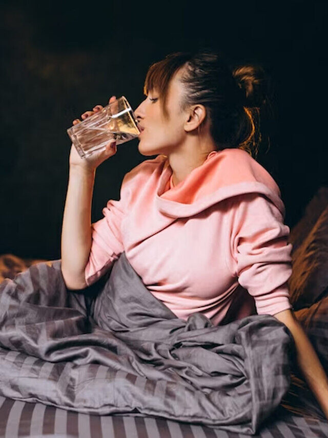 बिना ब्रश किए पानी पीने से मिलते हैं अद्भुत फायदे